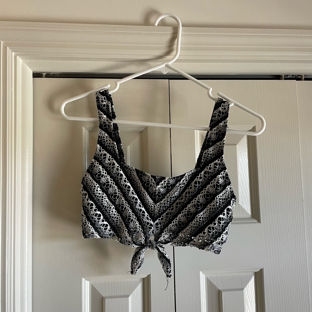 Mossimo Black and White Bikini Top